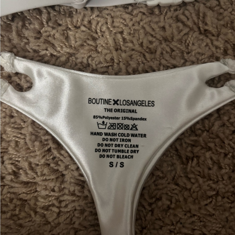 Boutine la bikini top and bottom size small